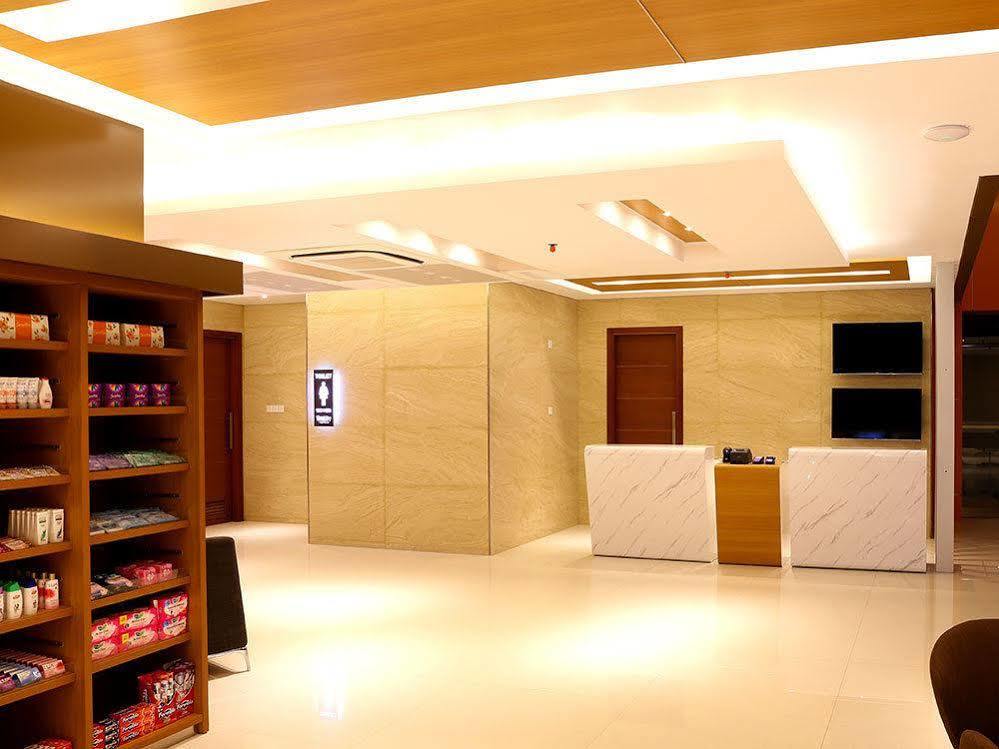 Grand Citihub Hotel @Kajoetangan Μαλάνγκ Εξωτερικό φωτογραφία