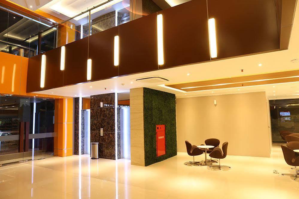 Grand Citihub Hotel @Kajoetangan Μαλάνγκ Εξωτερικό φωτογραφία