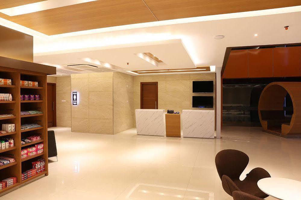 Grand Citihub Hotel @Kajoetangan Μαλάνγκ Εξωτερικό φωτογραφία